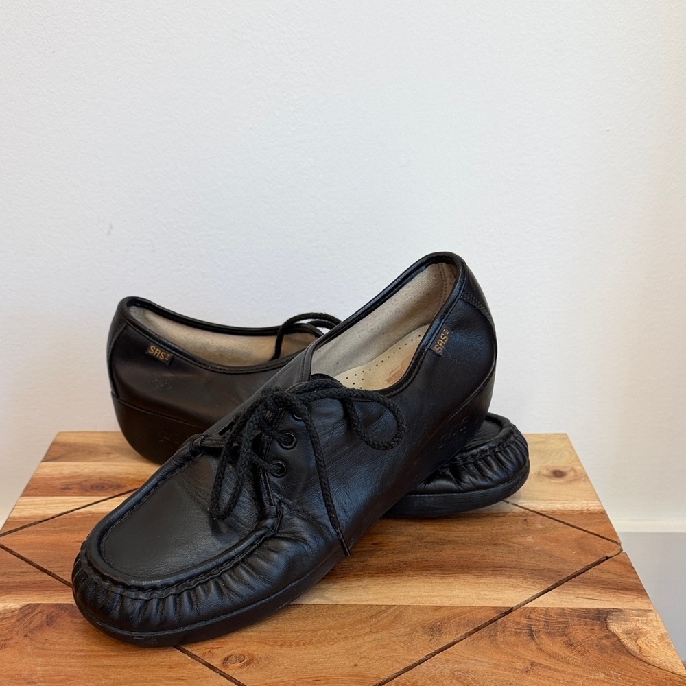 SAS Black Leather Women’s Lace Up Shoes